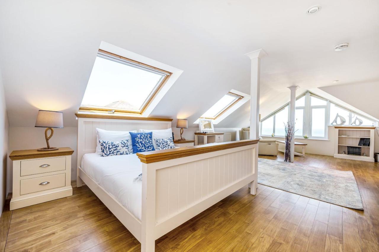 Carbis Bay - Luxury 3 Bed Penthouse Apartment With Sea Views Parking Sauna Balcony Bagian luar foto