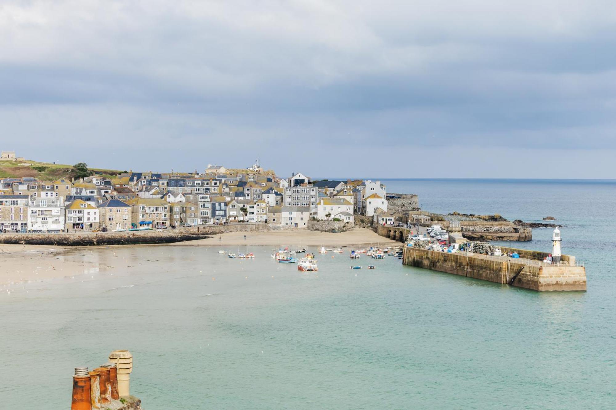 Carbis Bay - Luxury 3 Bed Penthouse Apartment With Sea Views Parking Sauna Balcony Bagian luar foto