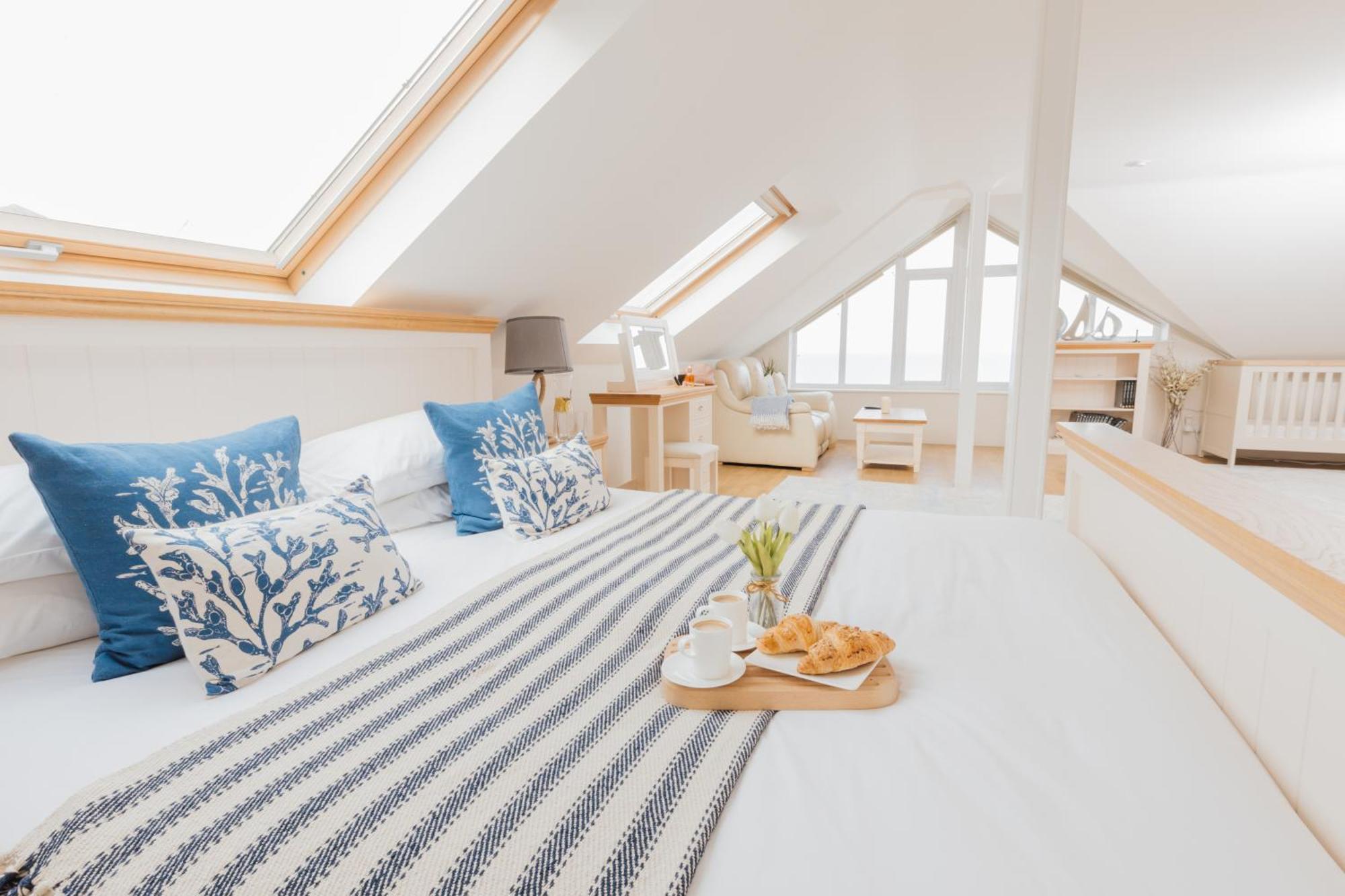 Carbis Bay - Luxury 3 Bed Penthouse Apartment With Sea Views Parking Sauna Balcony Bagian luar foto