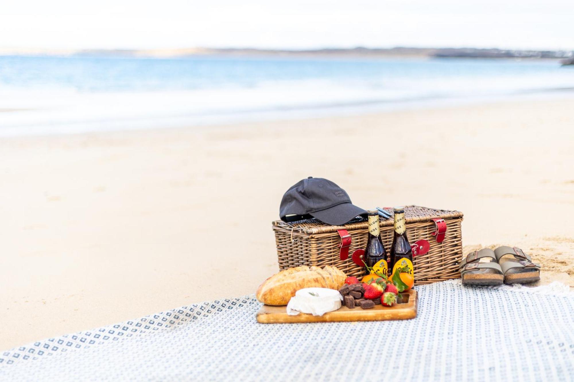 Carbis Bay - Luxury 3 Bed Penthouse Apartment With Sea Views Parking Sauna Balcony Bagian luar foto